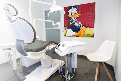 zahnarzt essen behandlungszimmer